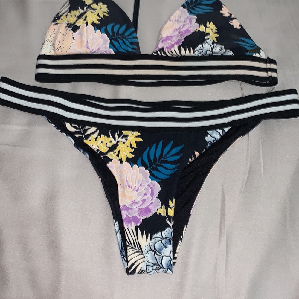 Floral Rip Curl Bikini - Picture 2 of 5